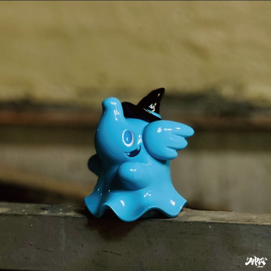 Ghost Elfie (Blue)